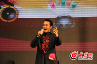 �����ߣ�һ������Ҋ�˴�eɽ�����@ʮ�Ѹ��ַQ̖