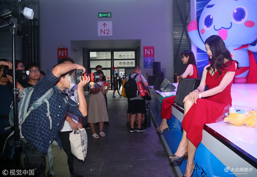 201883գʮЇ(gu)(gu)H(sh)a(dng)ʘ(l)չ[(hu)(ChinaJoy)ϺeУչՈ(qng)չʾa(chn)Ʒģ؂ɞչ(hu)һnL(fng)